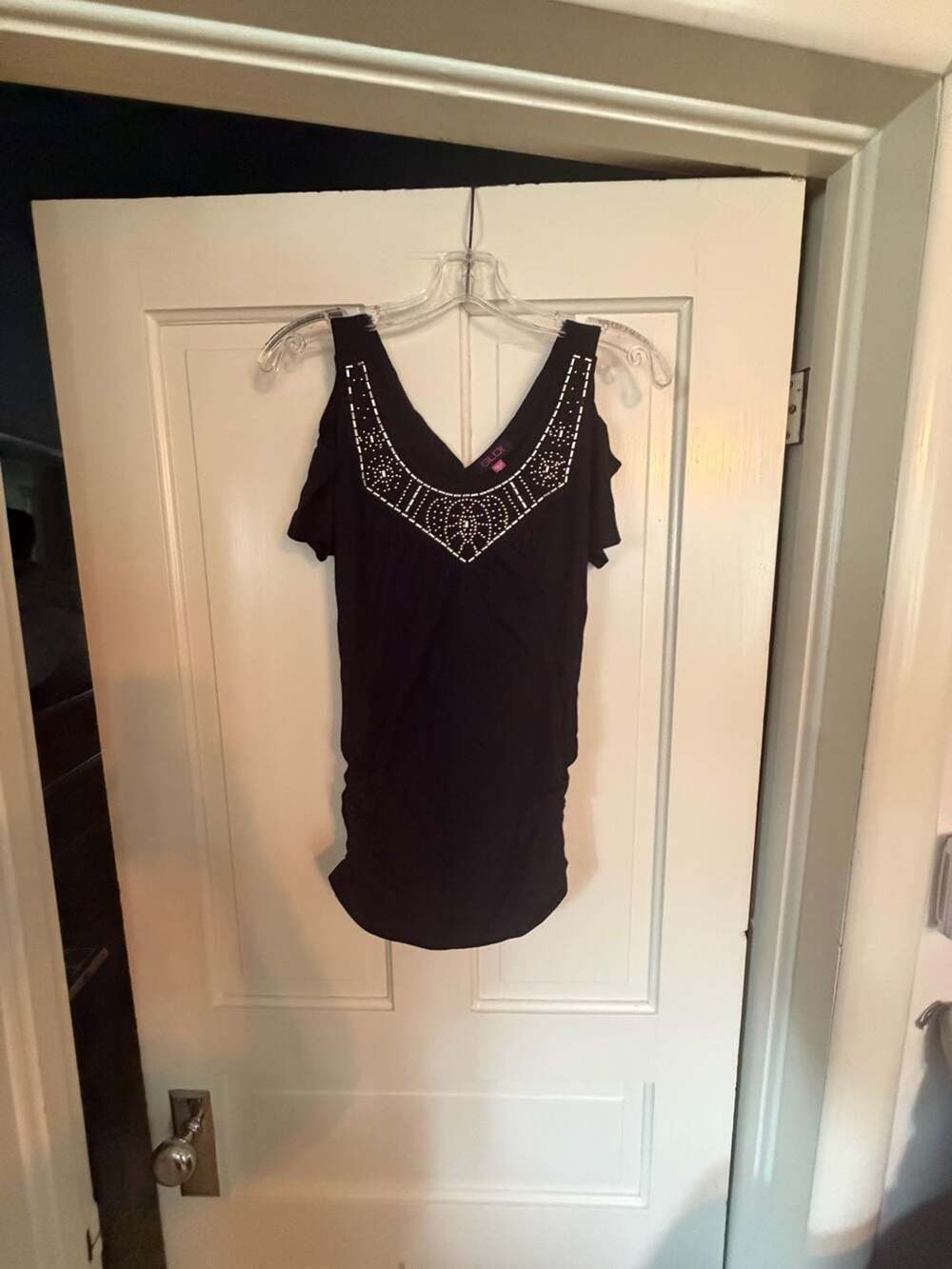 Glo Brand Black Cold Shoulder Short Sleeve Studded Embellished Tunic Top Size Me